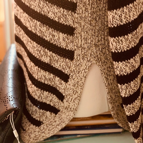 FRANCESCA’S Alya Grey & Black Striped Knit Sweater - Picture 3 of 7